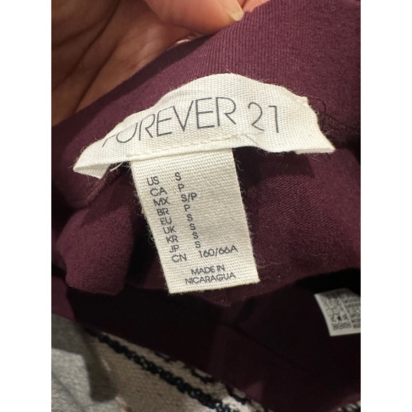 Skater Skirt   Brand: Forever 21    Size: Small    Color: Burgundy - Picture 2 of 2